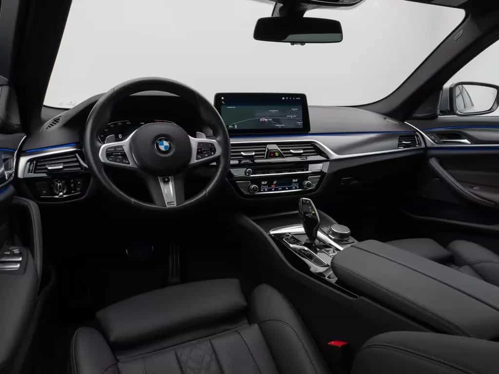 BMW 530 i M Sport Panorama 360°Laser HUD DAB H/K 19" 02/2023-photo-36