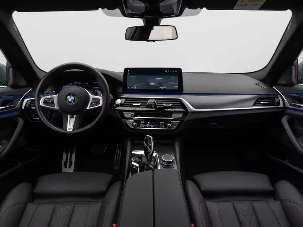 BMW 530 i M Sport Panorama 360°Laser HUD DAB H/K 19" 02/2023-photo-37