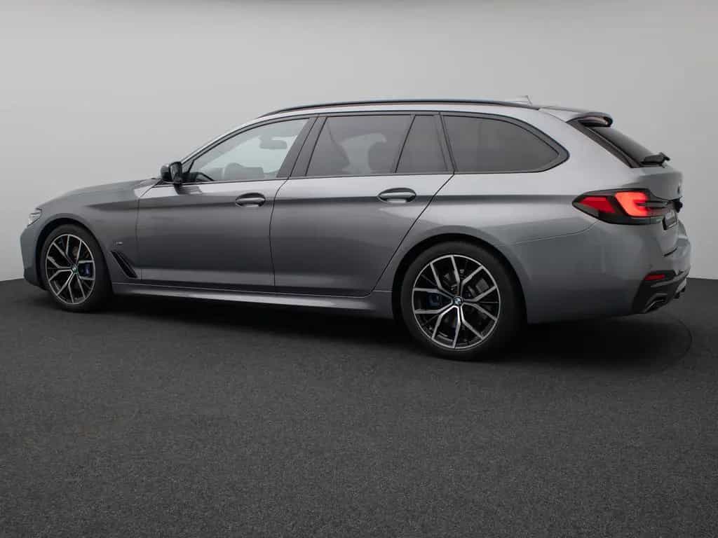 BMW 530 i M Sport Panorama 360°Laser HUD DAB H/K 19" 02/2023-photo-9