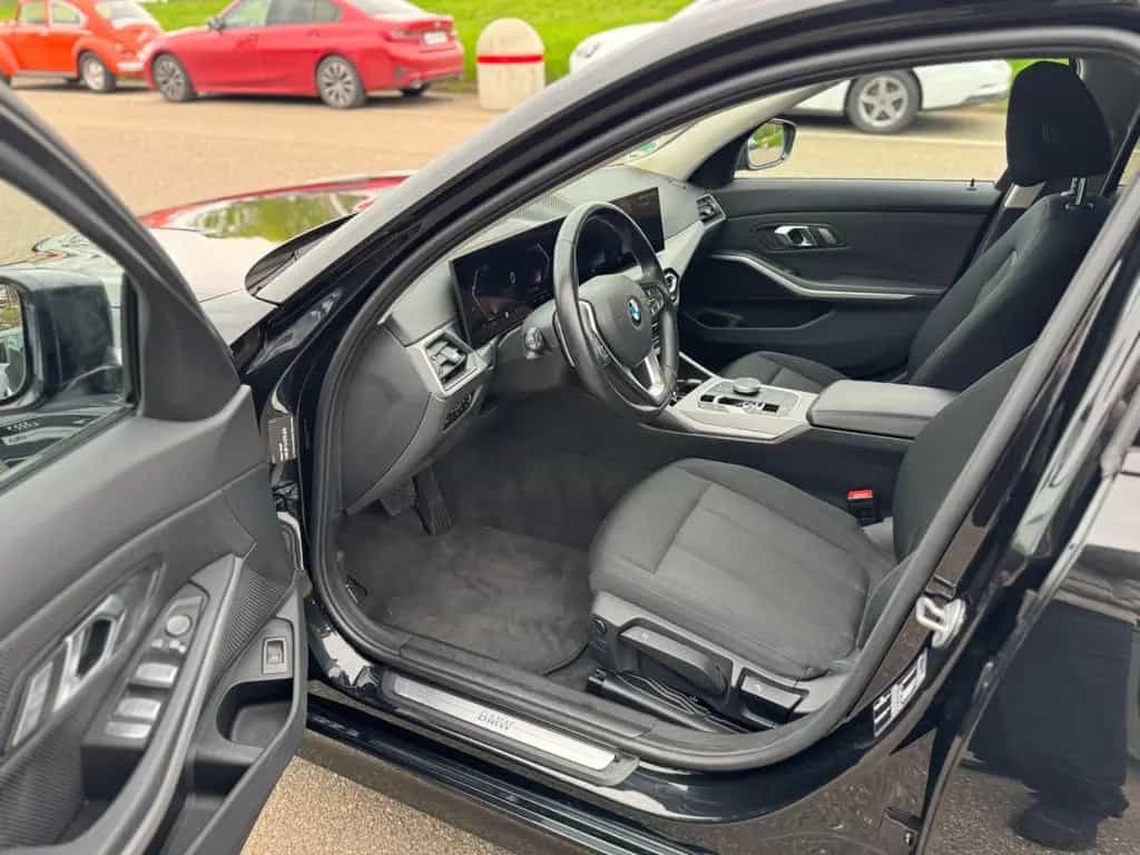BMW 320 d Touring Navi LED Live Cockpit ACC AHK 1.H 09/2022-photo-10