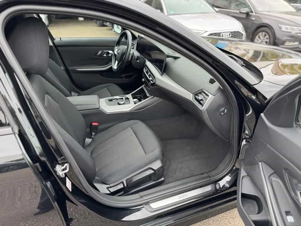 BMW 320 d Touring Navi LED Live Cockpit ACC AHK 1.H 09/2022-photo-11