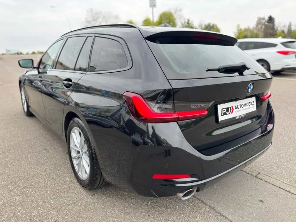 BMW 320 d Touring Navi LED Live Cockpit ACC AHK 1.H 09/2022-photo-3