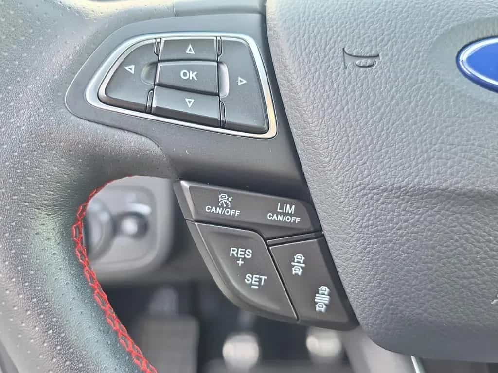 Ford Kuga ST-Line Panorama-Dach Kamera Alcantara AHK 06/2019-photo-25