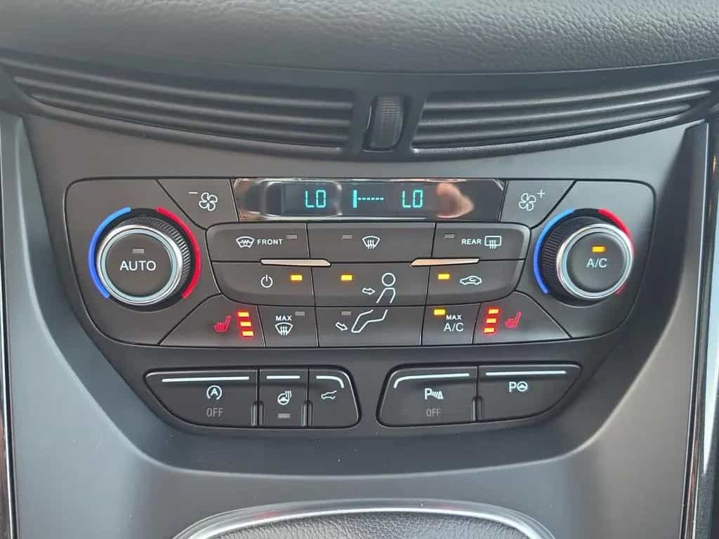 Ford Kuga ST-Line Panorama-Dach Kamera Alcantara AHK 06/2019-photo-28