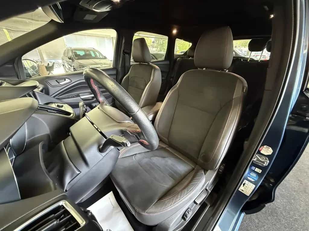 Ford Kuga ST-Line*PANORAMA-DACH*AUTOMATIK*AHK*SHZ 04/2019-photo-17