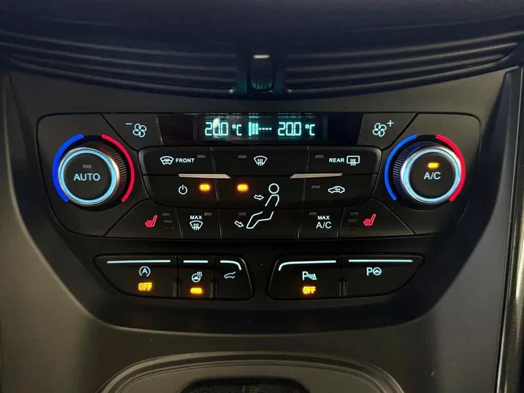 Ford Kuga ST-Line*PANORAMA-DACH*AUTOMATIK*AHK*SHZ 04/2019-photo-27