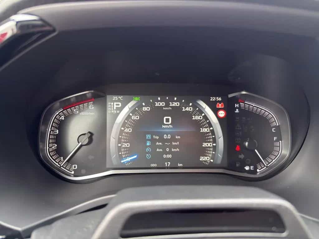 Isuzu D-Max 2.2 SPACE CAB 4WD V-CROSS | MY2026 null-photo-10