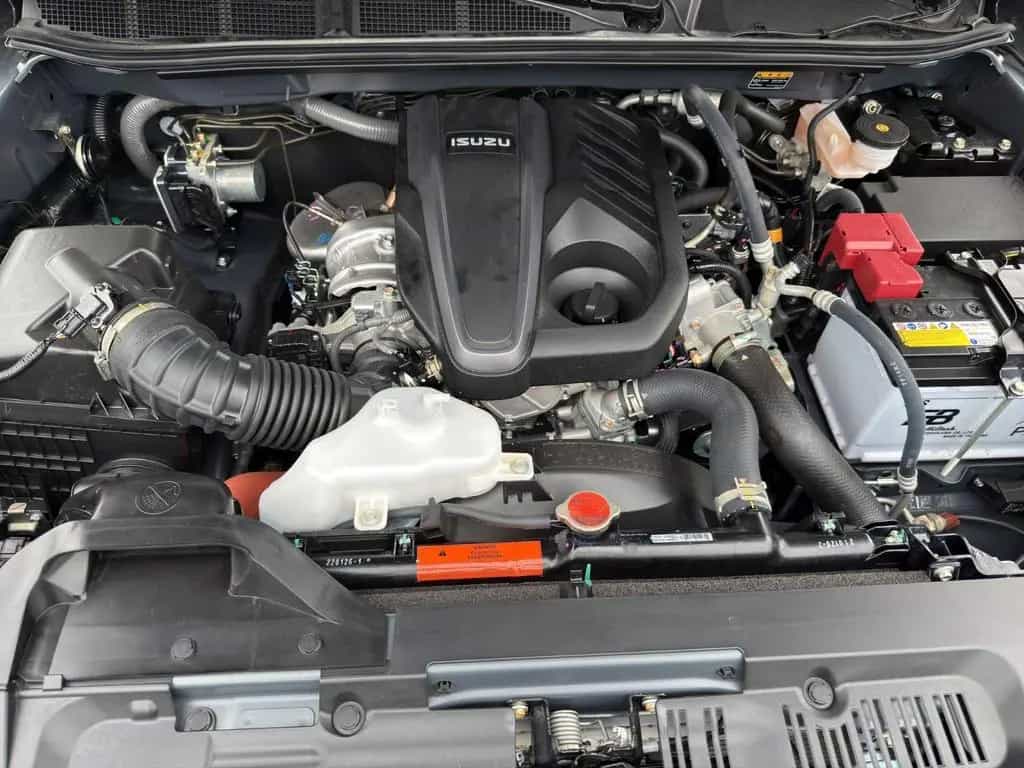 Isuzu D-Max 2.2 SPACE CAB 4WD V-CROSS | MY2026 null-photo-20