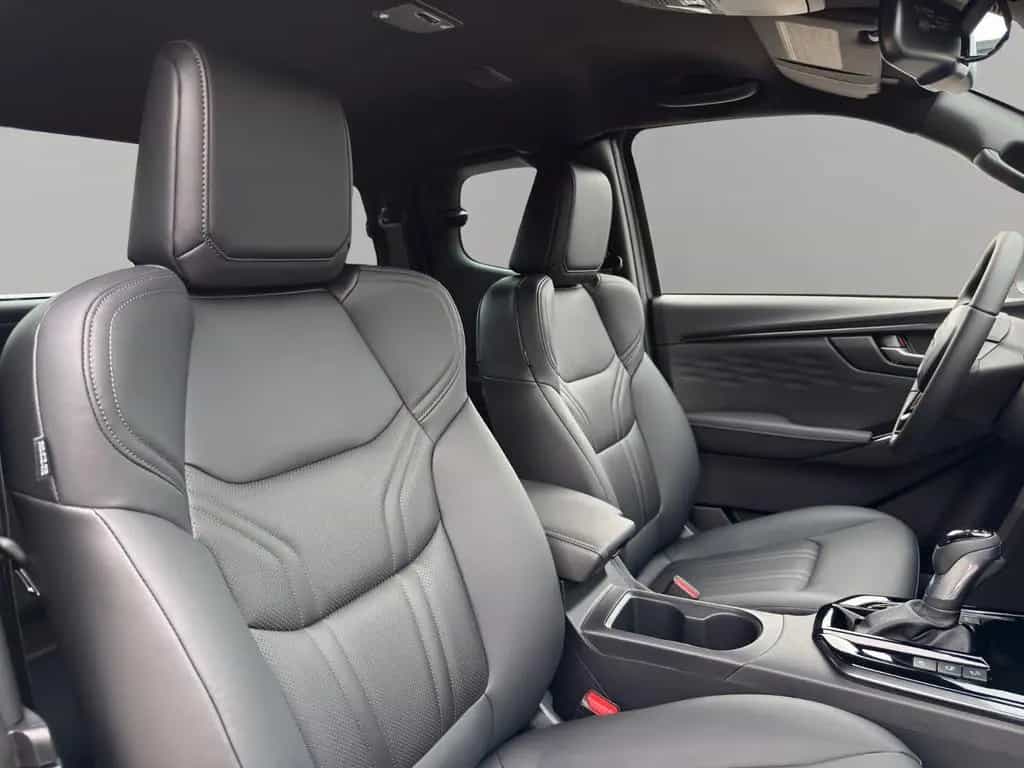 Isuzu D-Max 2.2 SPACE CAB 4WD V-CROSS | MY2026 null-photo-25