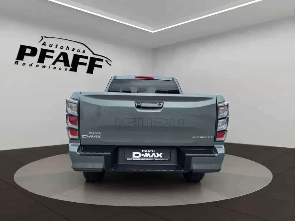 Isuzu D-Max 2.2 SPACE CAB 4WD V-CROSS | MY2026 null-photo-4