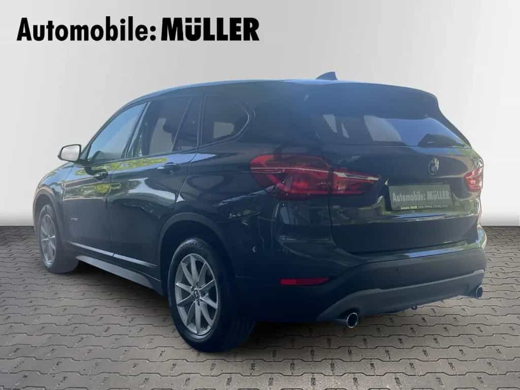BMW X1 xDrive 20i+AHK+KAMERA+HUD+HIFI+NAVI PLUS+ 03/2018-photo-5