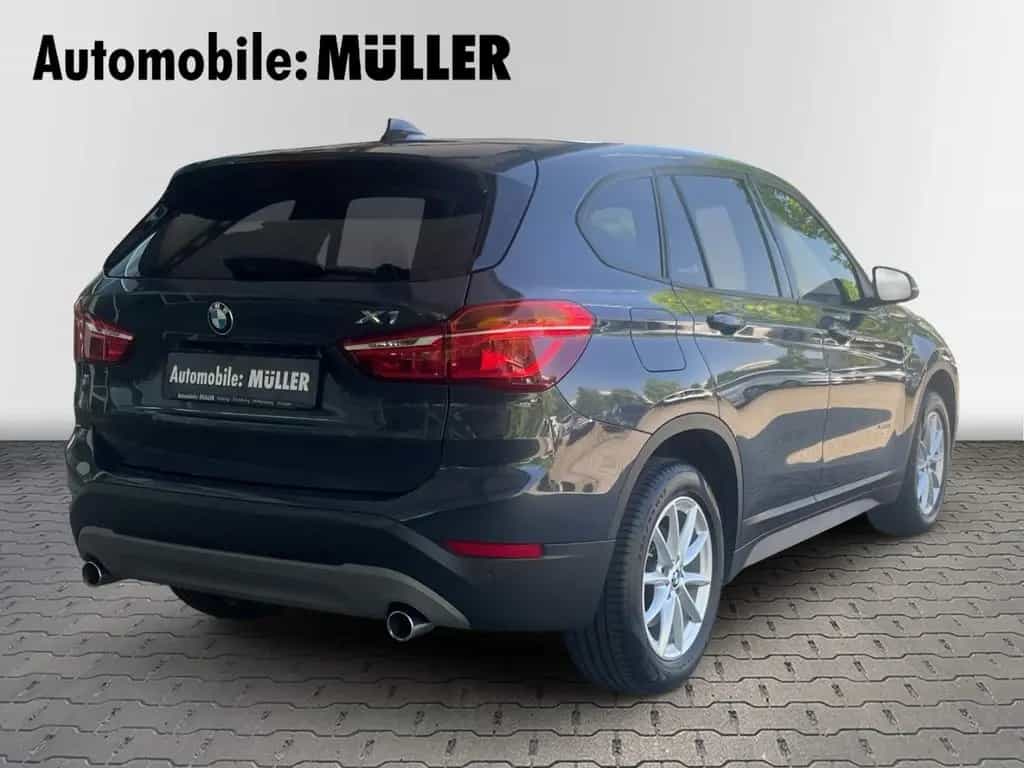 BMW X1 xDrive 20i+AHK+KAMERA+HUD+HIFI+NAVI PLUS+ 03/2018-photo-7