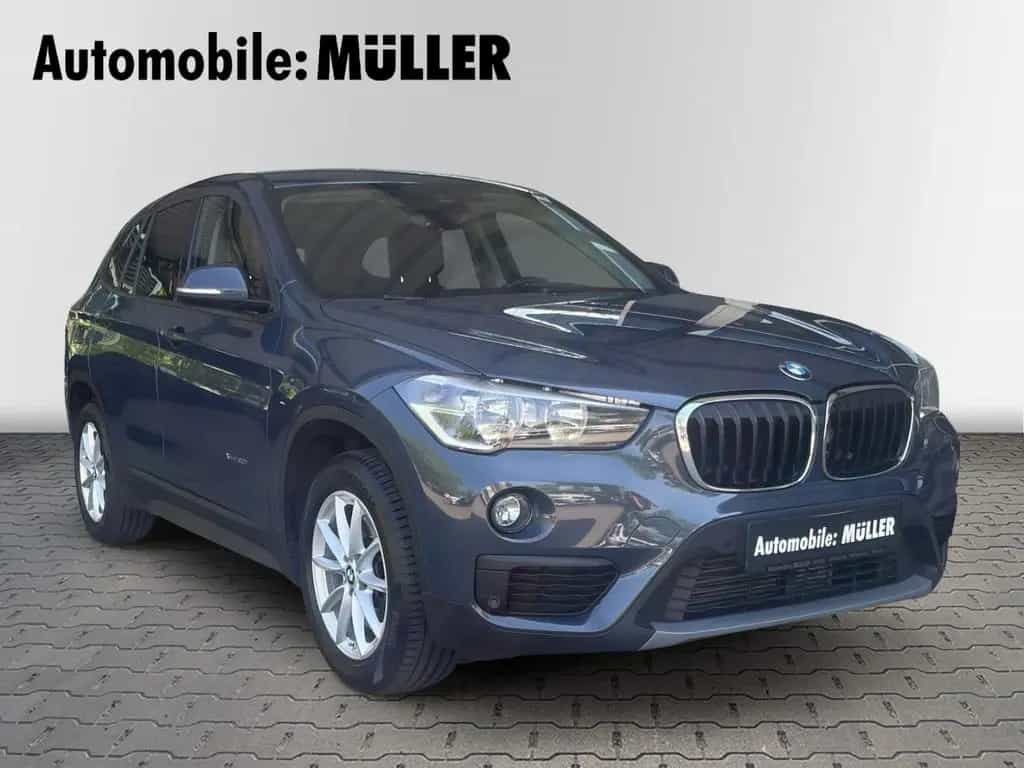 BMW X1 xDrive 20i+AHK+KAMERA+HUD+HIFI+NAVI PLUS+ 03/2018-photo-8