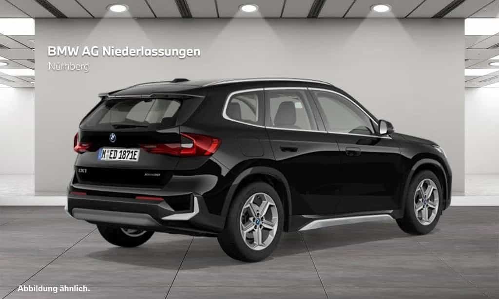 BMW iX1 xDrive30 06/2023-photo-1