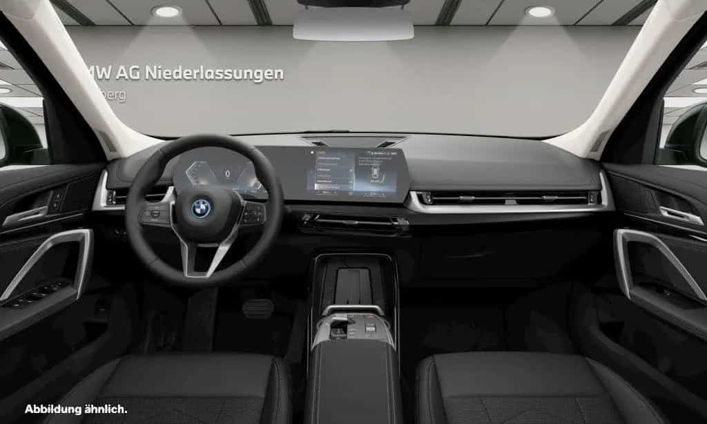 BMW iX1 xDrive30 06/2023-photo-3
