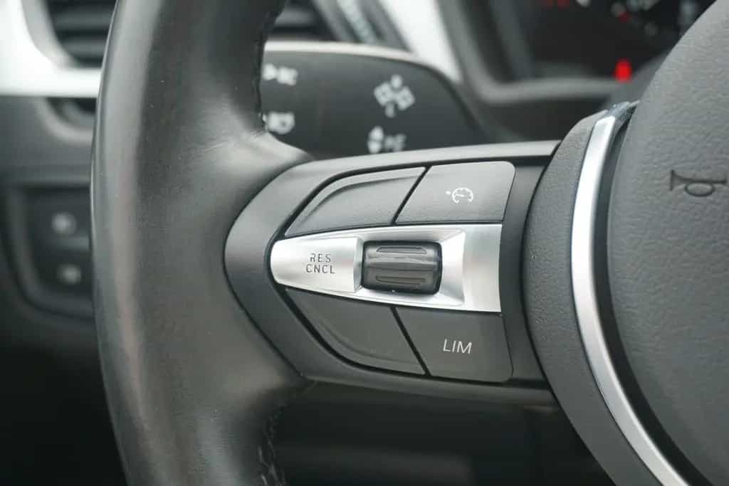 BMW X1 sDrive18i M-Paket Aut. LED Navi Head-Up AHK 01/2020-photo-18