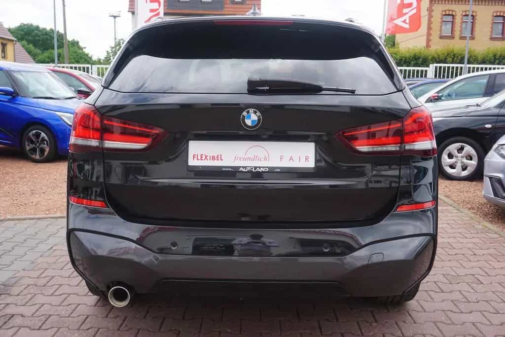 BMW X1 sDrive18i M-Paket Aut. LED Navi Head-Up AHK 01/2020-photo-2