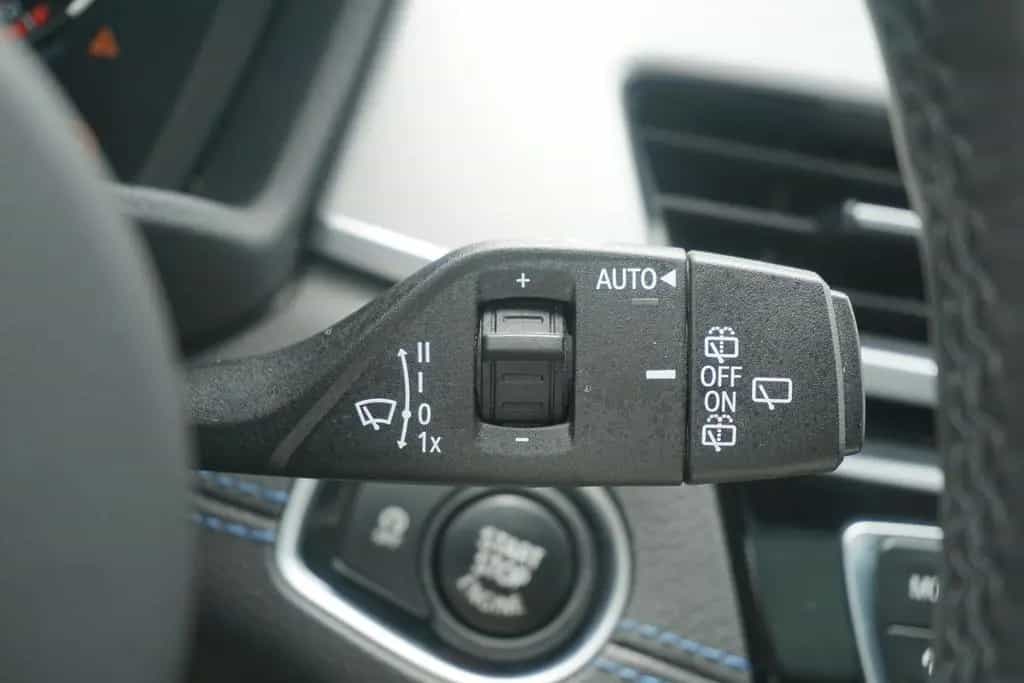 BMW X1 sDrive18i M-Paket Aut. LED Navi Head-Up AHK 01/2020-photo-21