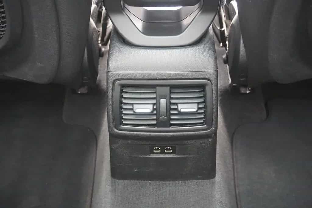 BMW X1 sDrive18i M-Paket Aut. LED Navi Head-Up AHK 01/2020-photo-31