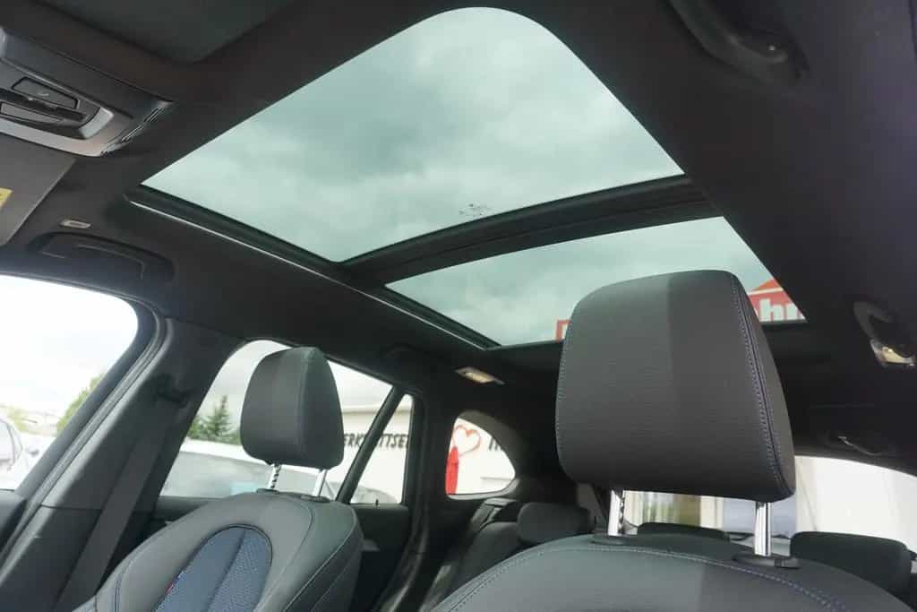 BMW X1 sDrive18i M-Paket Aut. LED Navi Head-Up AHK 01/2020-photo-34