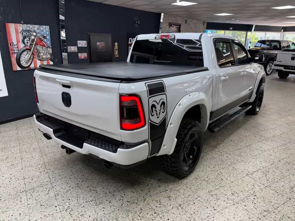 Dodge RAM 5.7 HEMI 4X4 / Sport Night-Edt. / CrewCab / 01/2020-photo-10