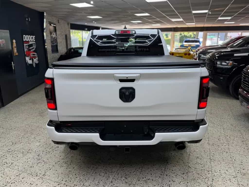 Dodge RAM 5.7 HEMI 4X4 / Sport Night-Edt. / CrewCab / 01/2020-photo-12