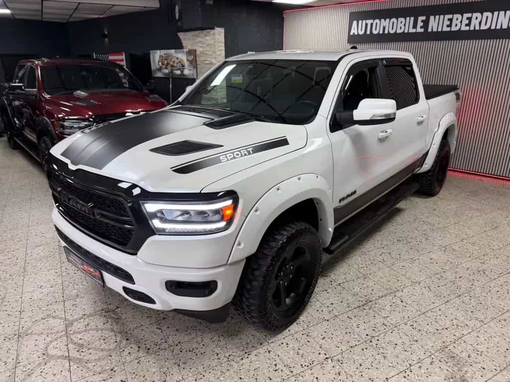 Dodge RAM 5.7 HEMI 4X4 / Sport Night-Edt. / CrewCab / 01/2020-photo-7