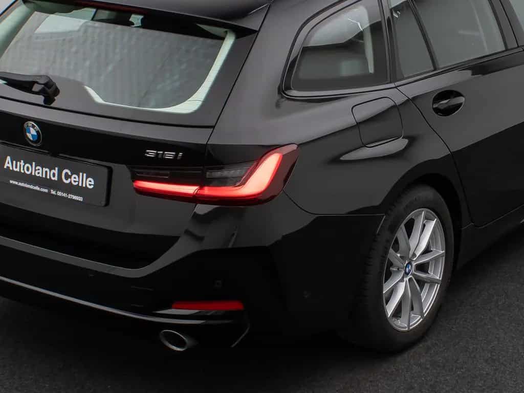 BMW 318 i Kamera DAB Sportlenkrad CockPit+ Alarm LED 06/2025-photo-14