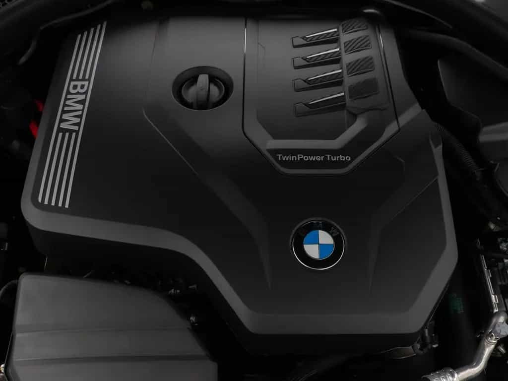 BMW 318 i Kamera DAB Sportlenkrad CockPit+ Alarm LED 06/2025-photo-18