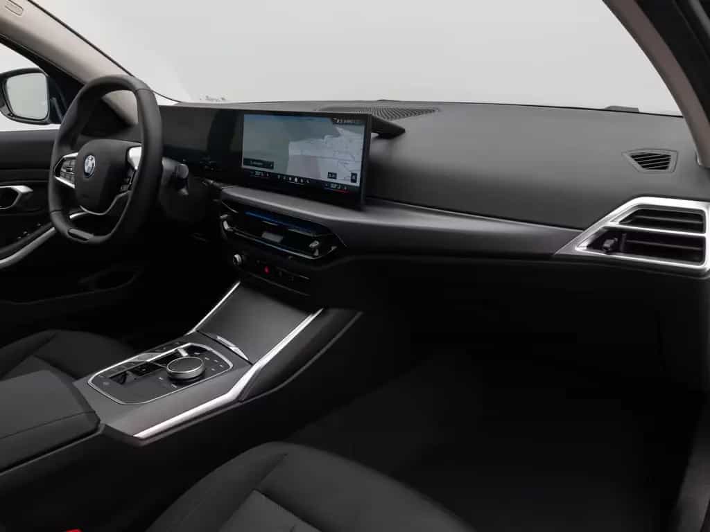 BMW 318 i Kamera DAB Sportlenkrad CockPit+ Alarm LED 06/2025-photo-23
