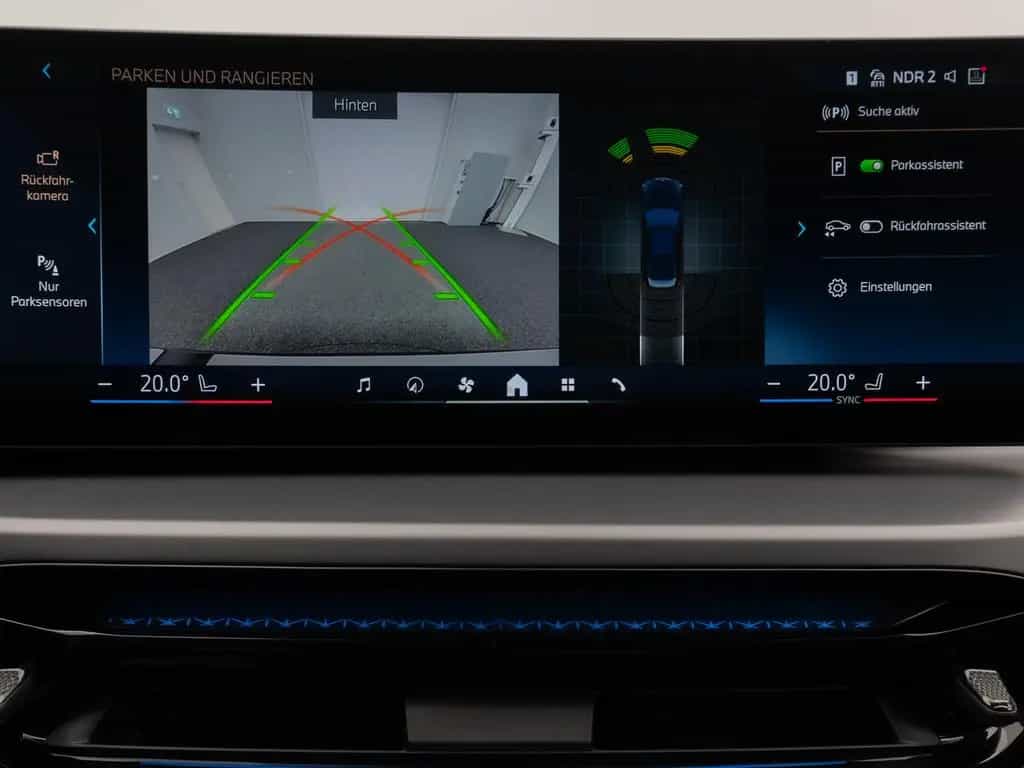 BMW 318 i Kamera DAB Sportlenkrad CockPit+ Alarm LED 06/2025-photo-41
