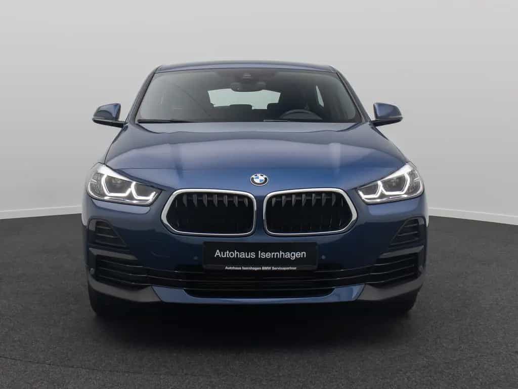 BMW X2 sD18i GeschwindigReg DAB ParkAs Sportsitz 18" 10/2020-photo-1