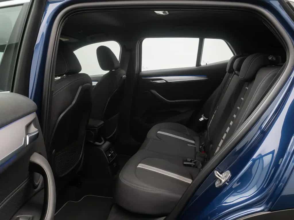 BMW X2 sD18i GeschwindigReg DAB ParkAs Sportsitz 18" 10/2020-photo-24