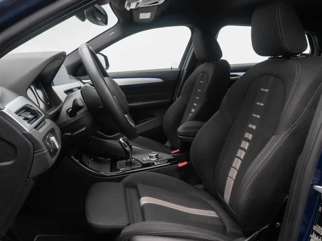 BMW X2 sD18i GeschwindigReg DAB ParkAs Sportsitz 18" 10/2020-photo-32