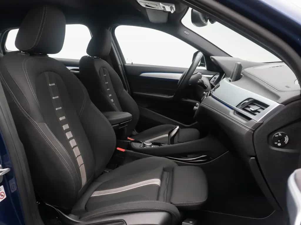 BMW X2 sD18i GeschwindigReg DAB ParkAs Sportsitz 18" 10/2020-photo-33