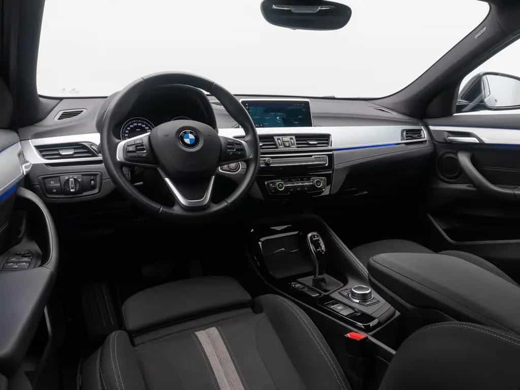 BMW X2 sD18i GeschwindigReg DAB ParkAs Sportsitz 18" 10/2020-photo-35