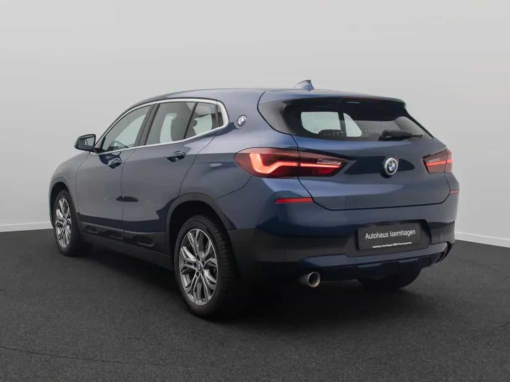 BMW X2 sD18i GeschwindigReg DAB ParkAs Sportsitz 18" 10/2020-photo-8