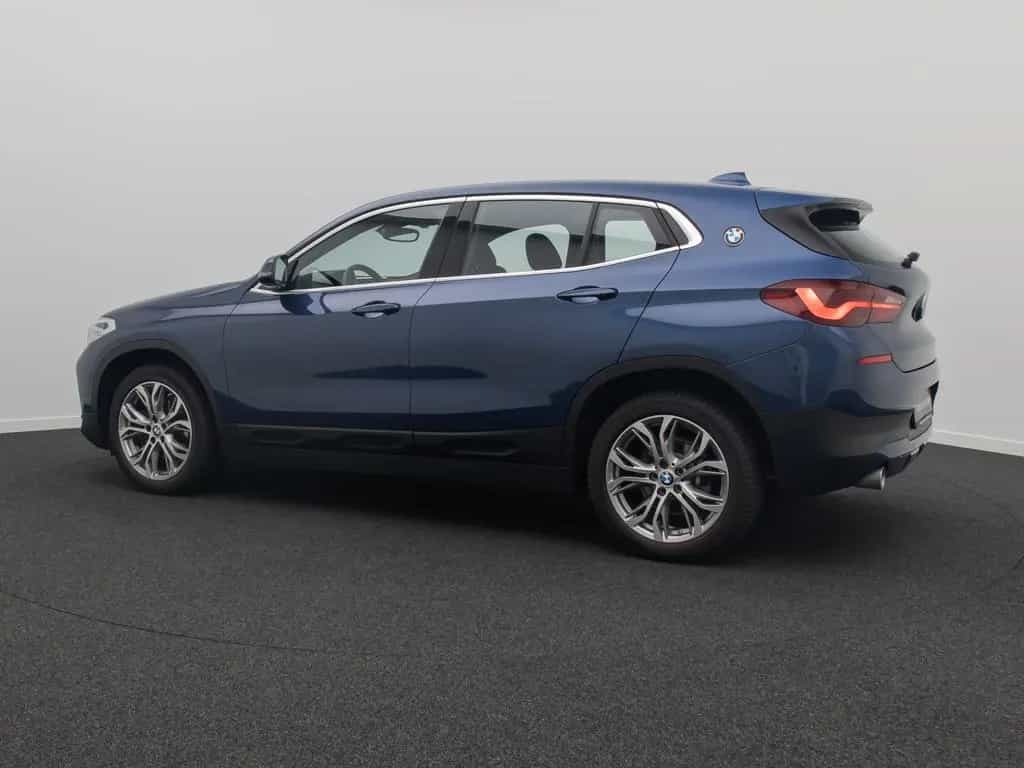 BMW X2 sD18i GeschwindigReg DAB ParkAs Sportsitz 18" 10/2020-photo-9
