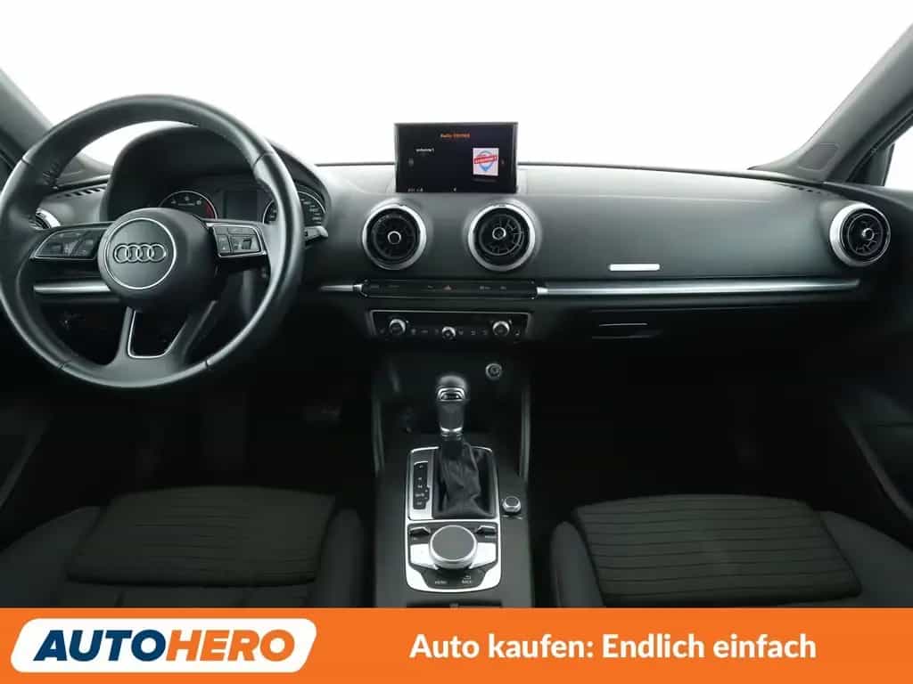 Audi A3 Limousine 35 TFSI Sport Aut.*NAVI*XENON*PDC* 02/2019-photo-11