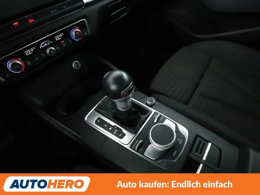 Audi A3 Limousine 35 TFSI Sport Aut.*NAVI*XENON*PDC* 02/2019-photo-24