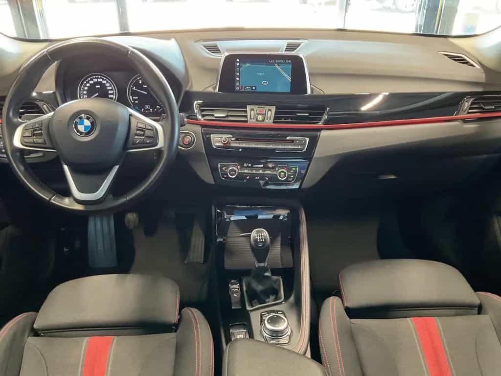 BMW X1 sDr. 18d Sport Line AHK LED Navi 05/2018-photo-12
