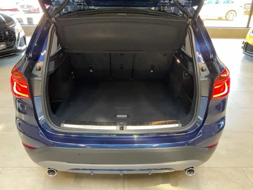 BMW X1 sDr. 18d Sport Line AHK LED Navi 05/2018-photo-25