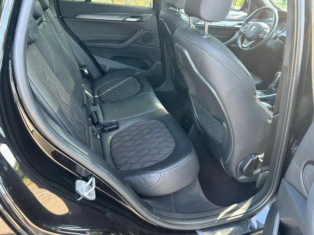 BMW X1 xDrive 20 i xLine/Pano/HUD/LED/Ahk !! 08/2017-photo-16
