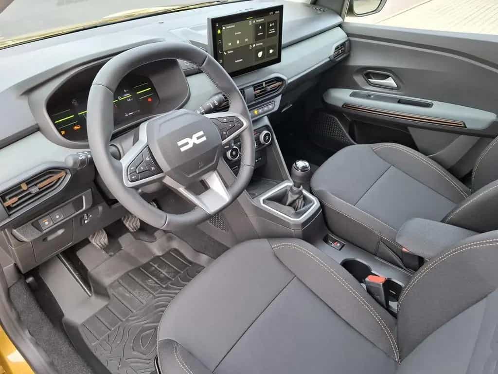 Dacia Sandero Stepway TCe 110PS Extreme 06/2026-photo-15