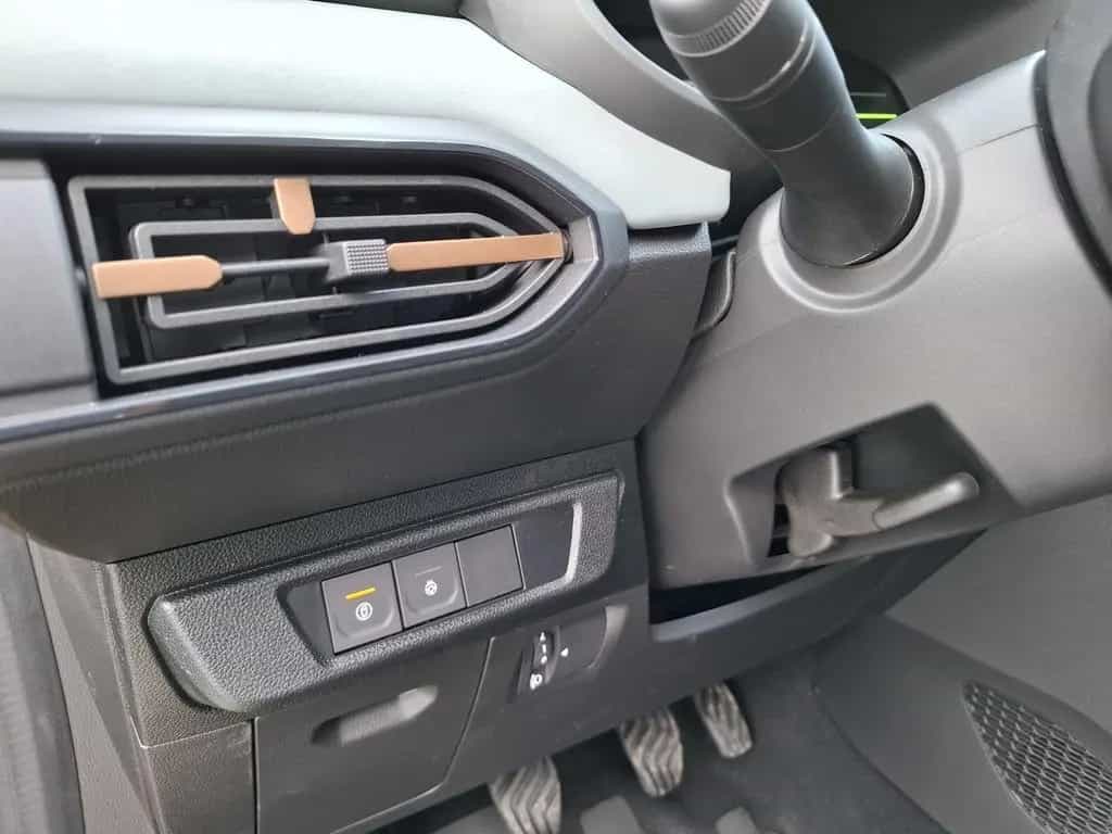 Dacia Sandero Stepway TCe 110PS Extreme 06/2026-photo-31