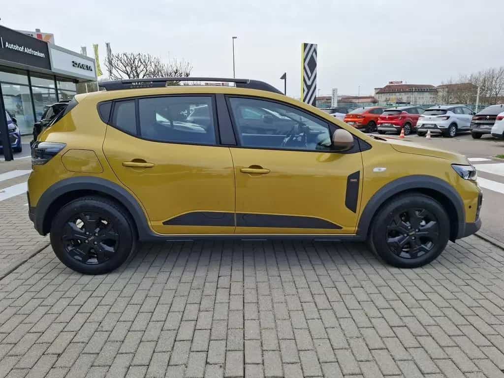 Dacia Sandero Stepway TCe 110PS Extreme 06/2026-photo-4