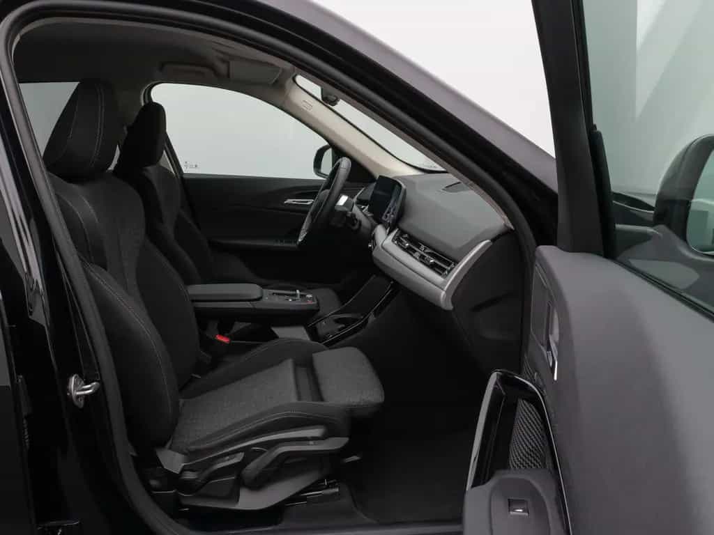 BMW X1 sD20i Kamera DAB Sport Komfort AHK 18Zoll 12/2024-photo-23
