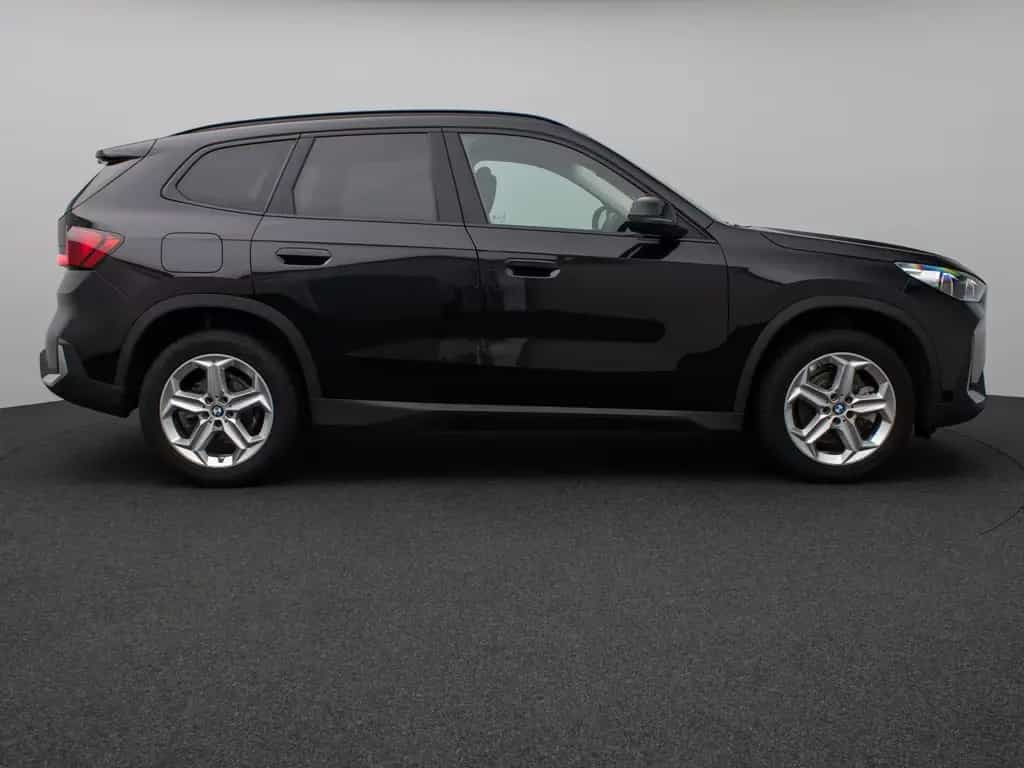BMW X1 sD20i Kamera DAB Sport Komfort AHK 18Zoll 12/2024-photo-4