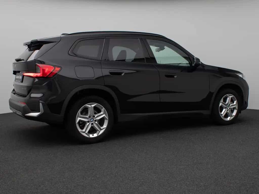 BMW X1 sD20i Kamera DAB Sport Komfort AHK 18Zoll 12/2024-photo-5