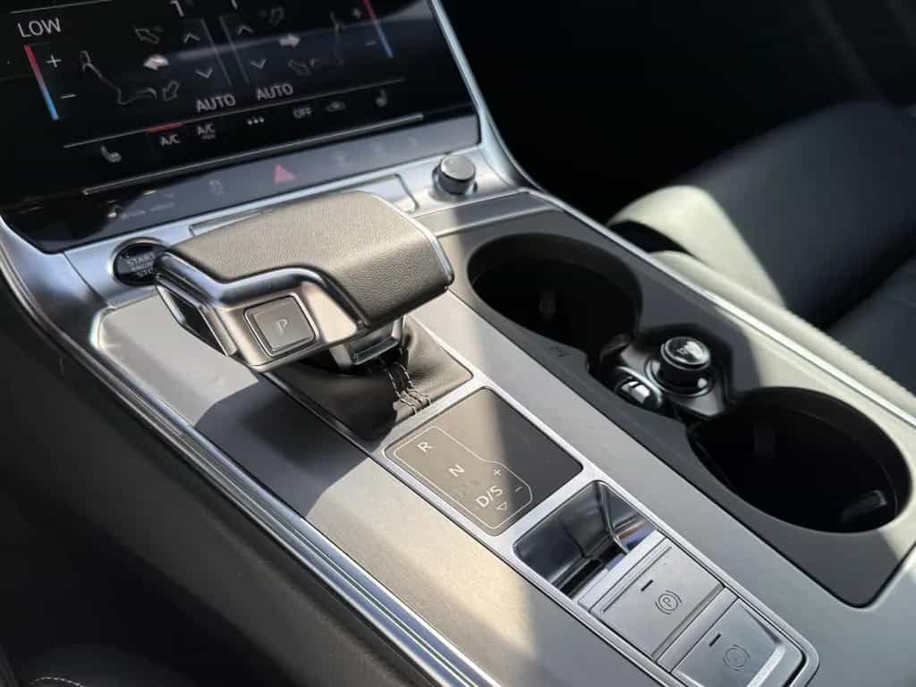Audi A6 Avant 45TFSI quattro*S-Line*RFK*SHZ*Pano*Keyl 03/2023-photo-16